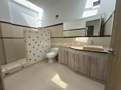 Casa de 5 alcobas en venta en Condominio Campestre El Peñon, Girardot, 700 m² · foto 13 de 20