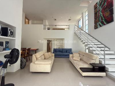 Casa de 4 alcobas en venta en Condominio Campestre El Peñon, Girardot, 600 m² · foto 6 de 20