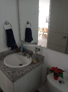 Apartamento de 3 alcobas en venta en Condominio Aqualina Orange, Girardot, 74 m² · foto 10 de 17