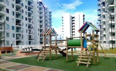 Apartamento de 3 alcobas en venta en Condominio Aqualina Orange, Girardot, 74 m² · foto 4 de 17