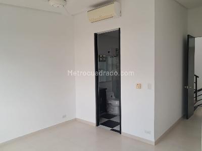 Casa de 4 alcobas en venta en Conjunto Residencial Balcones De Casa Loma, Girardot, 170 m² · foto 12 de 20