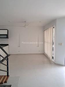 Casa de 4 alcobas en venta en Conjunto Residencial Balcones De Casa Loma, Girardot, 170 m² · foto 4 de 20