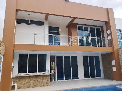 Casa de 4 alcobas en venta en Condominio Los Angeles, Girardot, 230 m² · foto 3 de 20