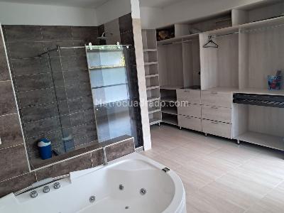 Casa de 4 alcobas en venta en Condominio Los Angeles, Girardot, 230 m² · foto 7 de 20