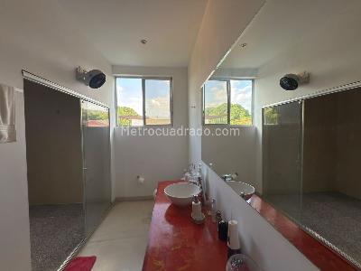 Casa de 5 alcobas en venta en Cn Campestre El Penon Sc Ii, Girardot, 550 m² · foto 11 de 20