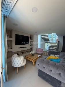 Casa de 3 alcobas en venta en Condominio Altos De La Carolina, Ibagué, 206 m² · foto 11 de 12