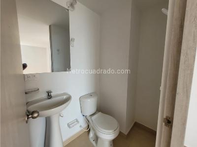 Apartamento de 3 alcobas en venta en Via Armenia Montenegro, Armenia, 42 m² · foto 2 de 20