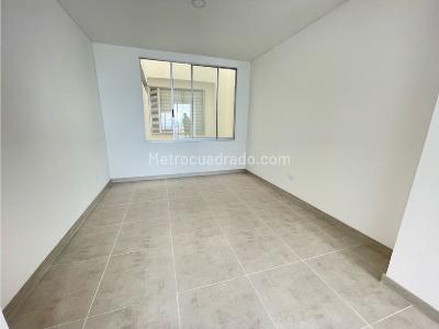 Apartamento de 3 alcobas en venta en Los Profesionales, Armenia, 121 m² · foto 3 de 20