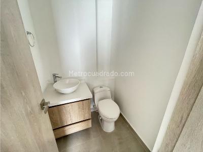 Apartamento de 3 alcobas en venta en Los Profesionales, Armenia, 121 m² · foto 4 de 20