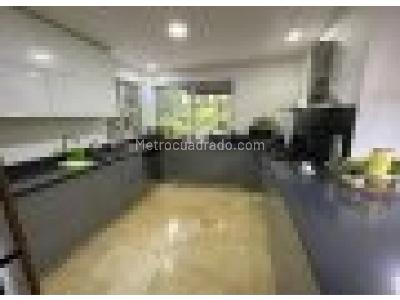 Casa de 4 alcobas en venta en La Castellana, Armenia, 436 m² · foto 12 de 20
