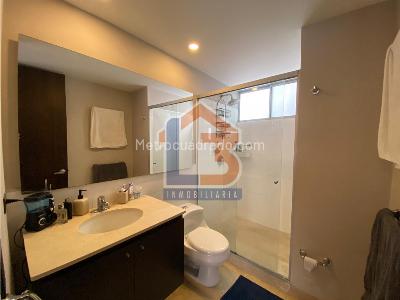 Apartamento de 2 alcobas en venta en El Poblado, Medellín, 90 m² · foto 17 de 20