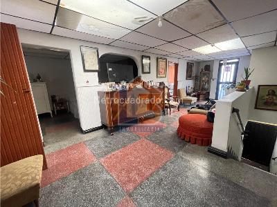 Casa de 5 alcobas en venta en Avenida 30 De Agosto, Pereira, 1360 m² · foto 4 de 20
