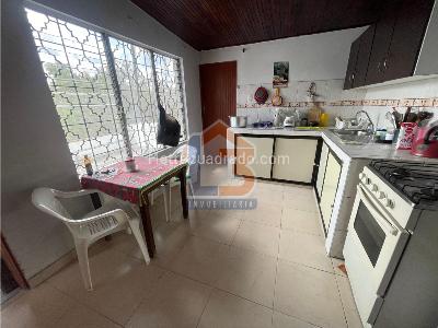 Casa de 5 alcobas en venta en Avenida 30 De Agosto, Pereira, 1360 m² · foto 5 de 20