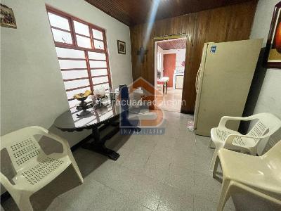 Casa de 5 alcobas en venta en Avenida 30 De Agosto, Pereira, 1360 m² · foto 6 de 20