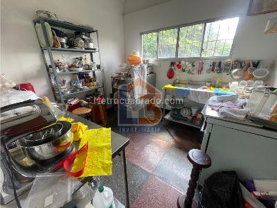 Casa de 5 alcobas en venta en Avenida 30 De Agosto, Pereira, 1360 m² · foto 7 de 20