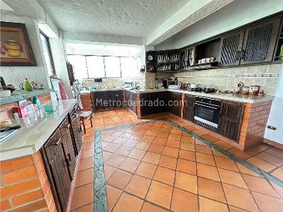 Casa de 3 alcobas en venta en Km 2 Via Armenia El Caimo, Armenia, 225 m² · foto 8 de 20