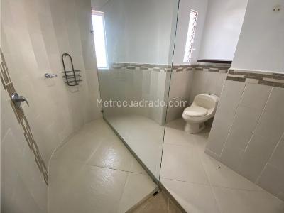Casa de 5 alcobas en venta en Laureles Norte, Armenia, 247 m² · foto 3 de 20