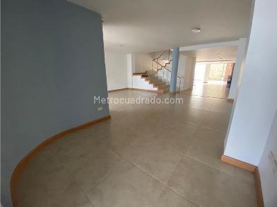 Casa de 5 alcobas en venta en Laureles Norte, Armenia, 247 m² · foto 6 de 20