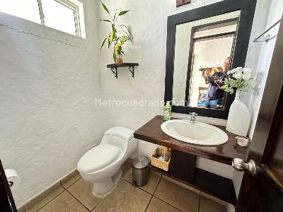 Casa de 5 alcobas en venta en El Caimo, Armenia, 1500 m² · foto 5 de 20