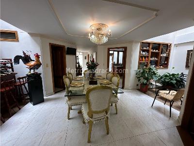 Casa de 5 alcobas en venta en Laureles, Armenia, 295 m² · foto 9 de 20
