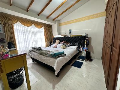 Casa de 5 alcobas en venta en Laureles, Armenia, 295 m² · foto 19 de 20