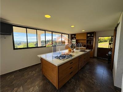 Casa de 5 alcobas en venta en Vereda Mampuesto, Rionegro · foto 9 de 20