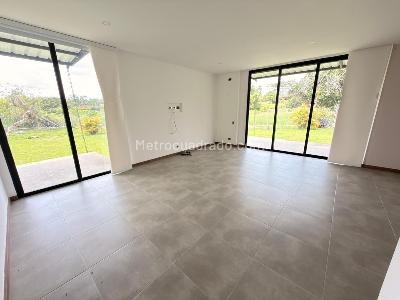 Casa de 5 alcobas en venta en Armenia, Armenia, 1600 m² · foto 10 de 20