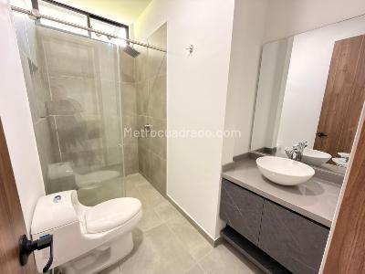 Casa de 5 alcobas en venta en Armenia, Armenia, 1600 m² · foto 16 de 20