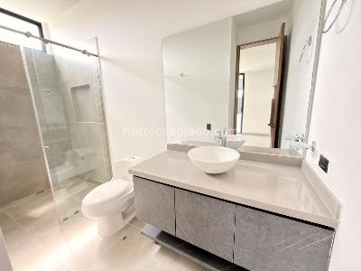 Casa de 5 alcobas en venta en Armenia, Armenia, 1600 m² · foto 18 de 20