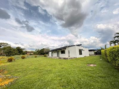 Casa de 5 alcobas en venta en Armenia, Armenia, 1600 m² · foto 20 de 20
