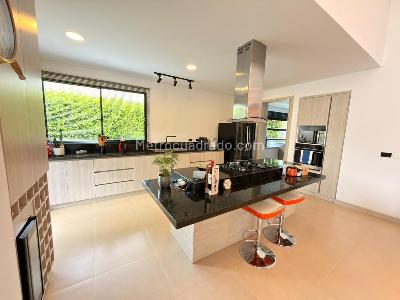 Casa de 5 alcobas en venta en El Caimo, Armenia, 915 m² · foto 6 de 20