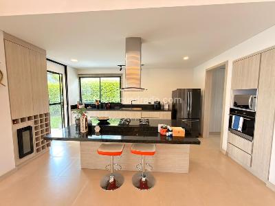 Casa de 5 alcobas en venta en El Caimo, Armenia, 915 m² · foto 8 de 20