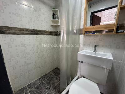 Casa de 5 alcobas en venta en Avenida Bolivar, Armenia, 254 m² · foto 19 de 20