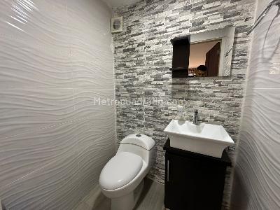Casa de 5 alcobas en venta en Avenida Bolivar, Armenia, 254 m² · foto 3 de 20
