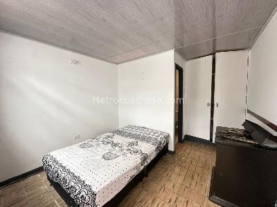 Casa de 5 alcobas en venta en Avenida Bolivar, Armenia, 254 m² · foto 8 de 20