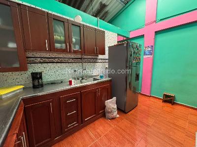 Casa de 3 alcobas en venta en Avenida 19, Armenia, 307 m² · foto 2 de 20