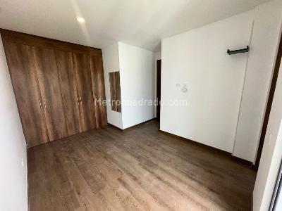 Apartamento de 3 alcobas en venta en Los Profesionales, Armenia, 137 m² · foto 9 de 18