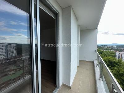 Apartamento de 3 alcobas en venta en Los Profesionales, Armenia, 137 m² · foto 10 de 18