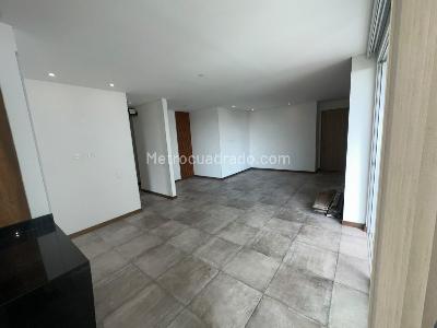 Apartamento de 3 alcobas en venta en Los Profesionales, Armenia, 137 m² · foto 2 de 18