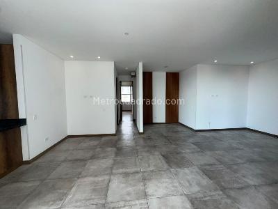 Apartamento de 3 alcobas en venta en Los Profesionales, Armenia, 137 m² · foto 3 de 18