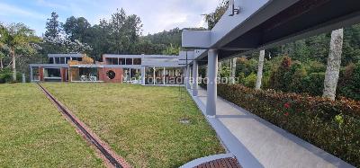 Casa de 5 alcobas en venta en Envigado, 480 m² · foto 3 de 13