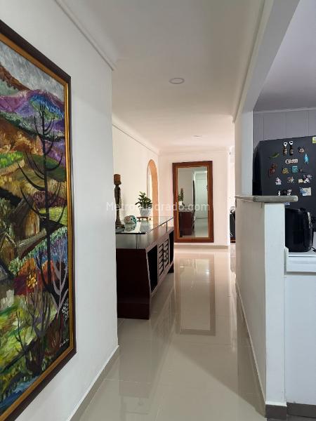 Apartamento Amplio de 4 Alcobas Rodeado de Naturaleza en El Poblado - 9