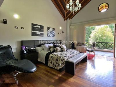 Casa de 4 alcobas en venta en Asd, Envigado, 400 m² · foto 11 de 13