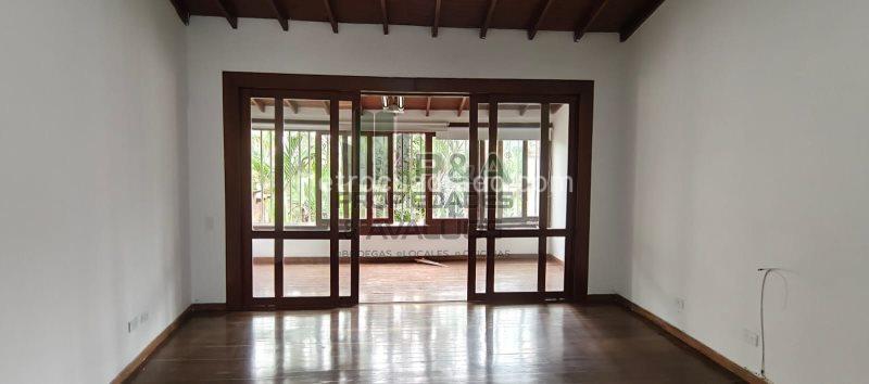 Charming 4BR House in El Poblado - 4
