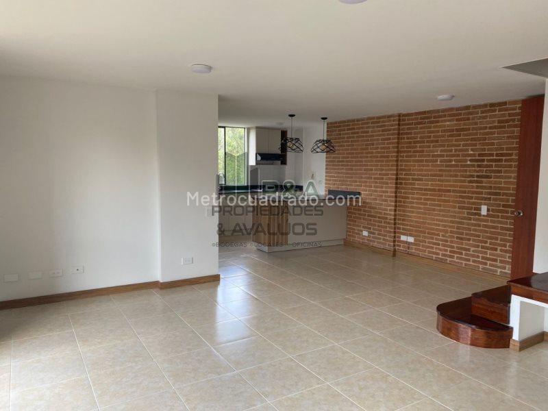 Apartamento con Piscina y Estilo en El Poblado (3 Alcobas) - 2