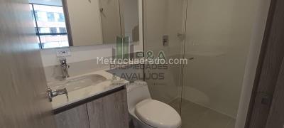 Apartamento de 3 alcobas en arriendo en Belén, Medellín, 80 m² · foto 7 de 17