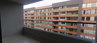 Apartamento de 3 alcobas en arriendo en Belén, Medellín, 80 m² · foto 8 de 17