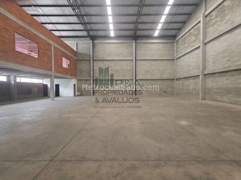 Bodega en Arriendo, Copacabana, Bello - Más