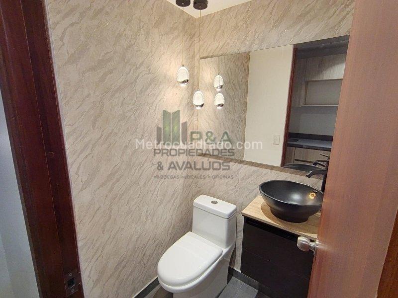Oficina en Arriendo, Envigado, Envigado - Más