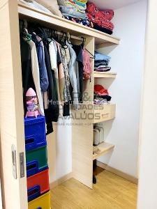 Apartamento de 3 alcobas en arriendo en Loma De Los Bernal, Medellín, 96 m² · foto 3 de 12